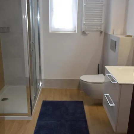 ゲストハウス Pensjonat Amor ミエルノ