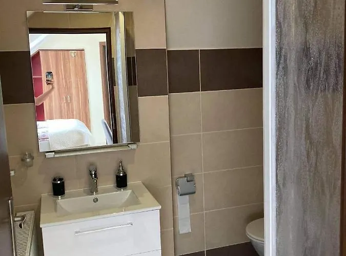 Pensjonat Amor מיילנו